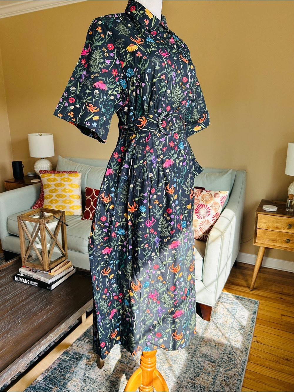 NWT Mixed by Nasrin Black Floral Belted Midi Shirt Dress Size Small - Picture 3 of 15
